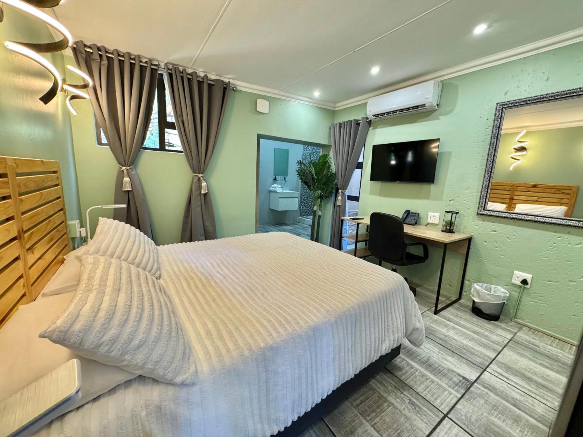 Echo Mountain Inn (Adults Only) Thabazimbi Dış mekan fotoğraf
